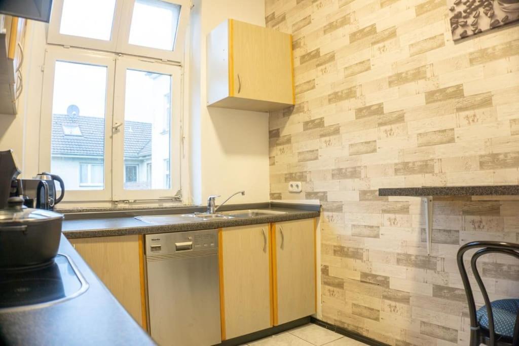 Apartment In Wuppertal - Charmante 3-Zimmer-Oase Mit Kamin Und Badewanne Luaran gambar