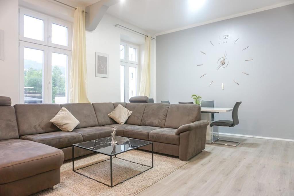 Apartment In Wuppertal - Charmante 3-Zimmer-Oase Mit Kamin Und Badewanne Luaran gambar
